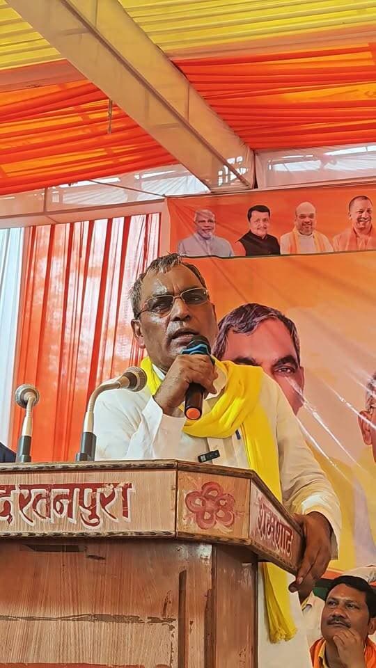 मऊ में कैबिनेट मंत्री ओमप्रकाश राजभर ने विकास कार्यों को लेकर की बात
