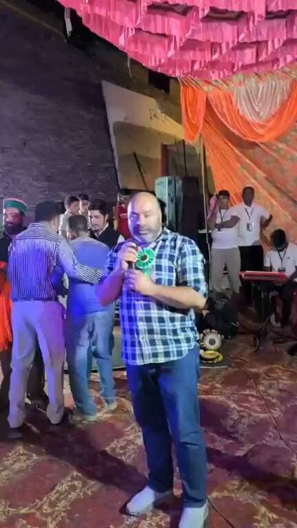 प्रदेश कांग्रेस कमेटी के महासचिव अमित भरमौरी ने ग्राम पंचायत लेच में जागरण में की शिरकत, क्या कुछ कहा सुनिए।
