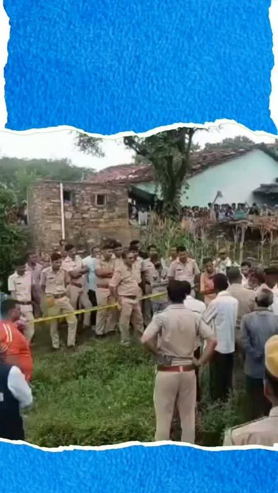 डूंगरपुर के दोवड़ा थाना क्षेत्र के घटाऊ गांव में ससुराल आए 30 वर्षीय युवक का शव संदिग्ध परिस्थितियों में मकान के पास मिलने से सनसनी फैल गई। दोवड़ा थाने के एसआई अमृतलाल ने बताया कि पुलिस को राजकीय स्कूल के पीछे एक मकान के पास शव पड़े होने की सूचना मिली थी। पुलिस टीम मौके पर पहुंची और घटनास्थल का मुआयना किया। मृतक की पहचान बनकोड़ा निवासी कचरा के रूप में हुई है, जो अहमदाबाद में मजदूरी करता था। बताया गया कि दो दिन पहले ससुराल में हुई मौत के बाद वह घटाऊ आया था। पुलिस ने शव को जिला अस्पताल की मोर्चरी में रखवाकर मामले की जांच शुरू कर दी है।
#DungarpurNews #DungarpurPolice #CrimeNews #Bancora #Dovda