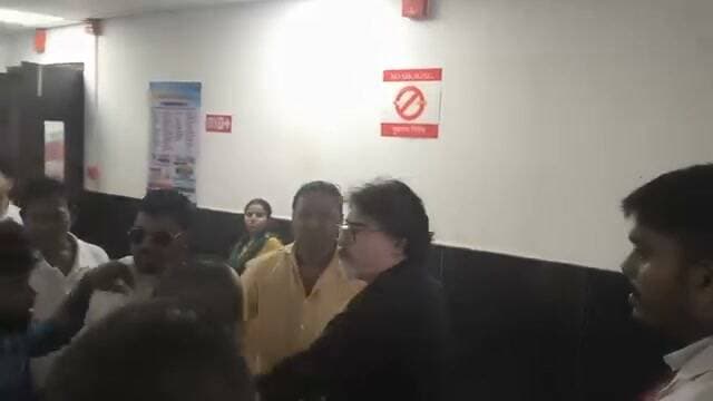 *सदर अस्पताल में रिपोर्टिंग के दौरान पत्रकार से मारपीट का आरोप, दोषियों की गिरफ्तारी
