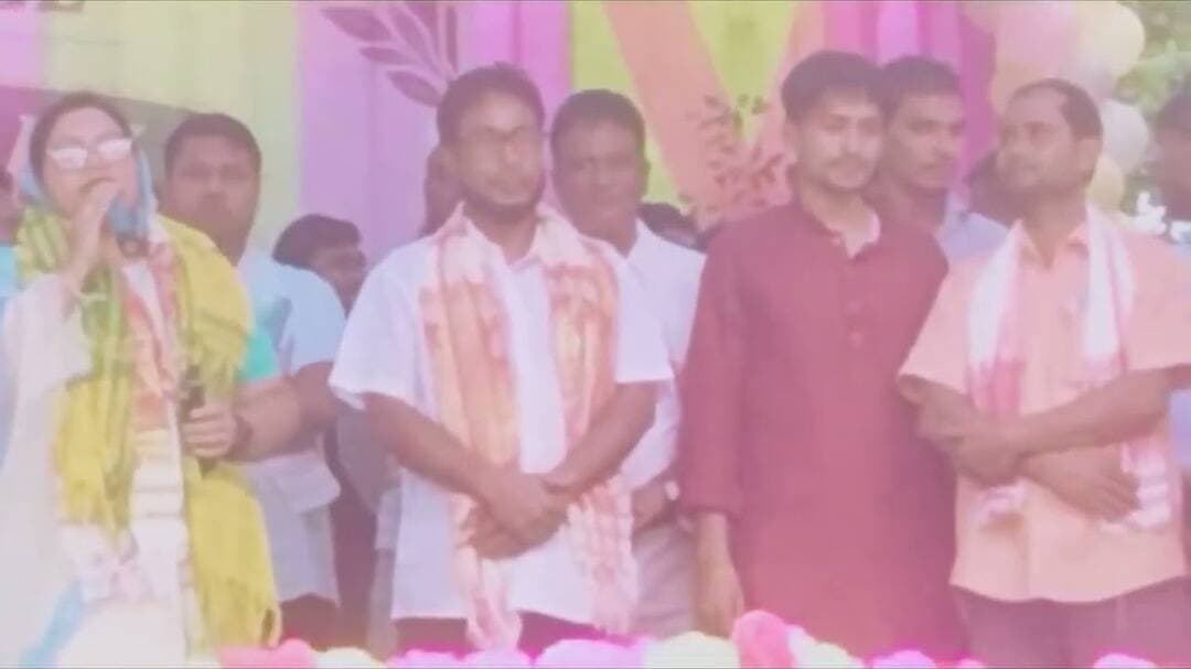 ধুবুৰীৰ বিধায়িকা বেবী বেগমৰ কণ্ঠত মন মোৰ ৰোসনা গীত। Mon mor Rosana song