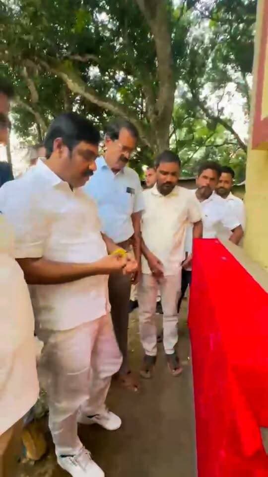 टेढागाछ झुनकी प्लस टू विद्यालय में एसीएस भवन का विधायक ने किया शिलान्यास