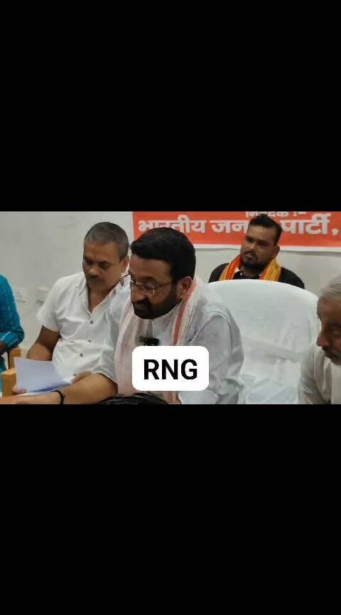 आरा के विधायक व मंत्री संजय सिंह टाइगर आरा की जन समस्या को नहीं सुनना चाहते हैं जरा आप भी सुनिए की मंत्री जी क्या कह रहे हैं..... पत्रकारों के सवाल पर विषय से लग जाने से इनकार किया