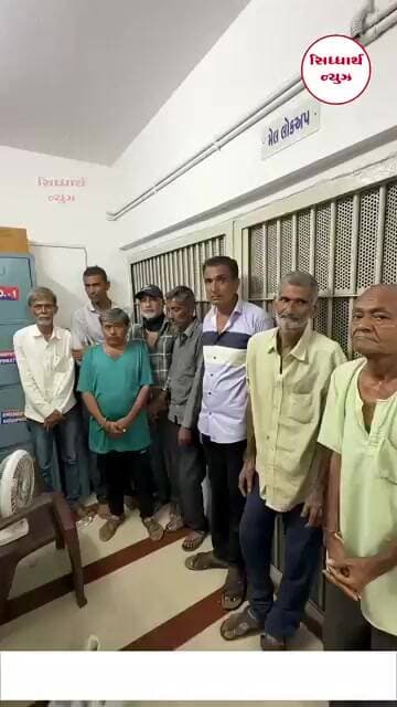 સોઢાણાના સોરઠી નદીના વોકરમાં જુગારધામ ઝડપાયું જાહેરમાં જુગાર રમતા 8 શખ્સ ઝડપાયા #shorts #short