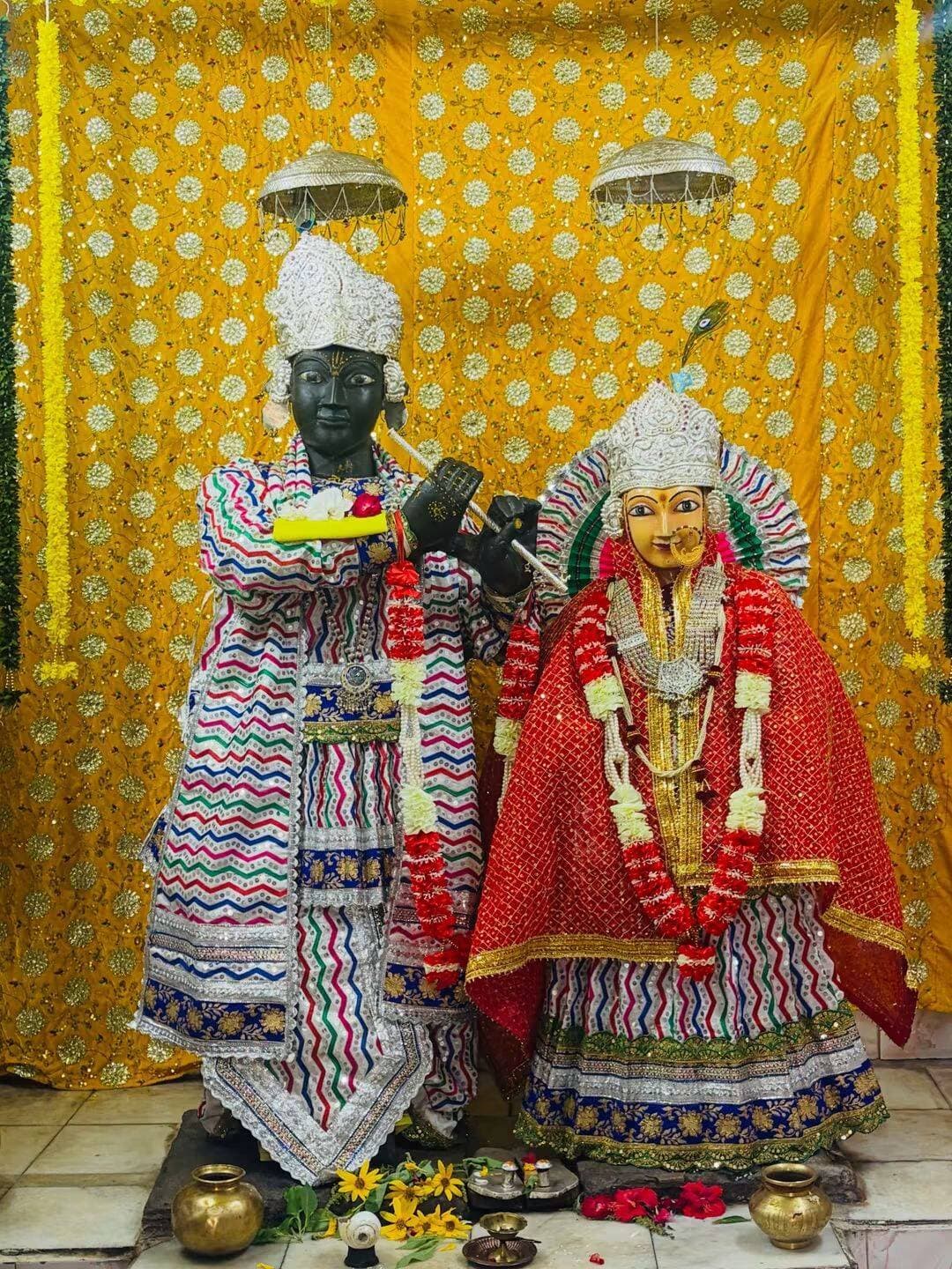 जय मुरली मनोहर जय जय श्री राधे
<nis:link nis:type=tag nis:id=murlimanohar nis:value=murlimanohar nis:enabled=true nis:link/> <nis:link nis:type=tag nis:id=sujanpur nis:value=sujanpur nis:enabled=true nis:link/> <nis:link nis:type=tag nis:id=vrindavan nis:value=vrindavan nis:enabled=true nis:link/> <nis:link nis:type=tag nis:id=barsana nis:value=barsana nis:enabled=true nis:link/> <nis:link nis:type=tag nis:id=braj nis:value=braj nis:enabled=true nis:link/>