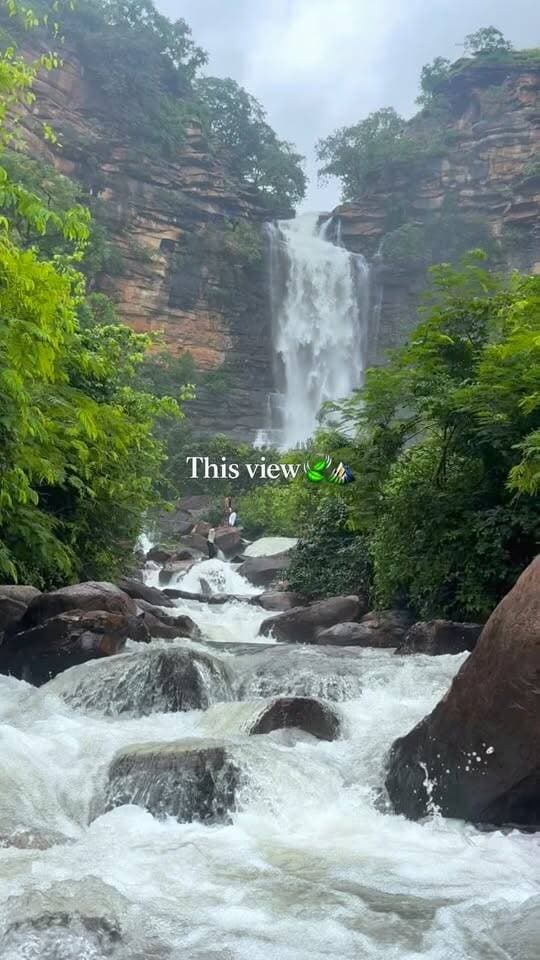 Beauty of Rohtas — जहां पहाड़ी के बीच झरने भी कहानी कहते हैं!
#rohtasdistrict #geetaghat #waterfall #bihar