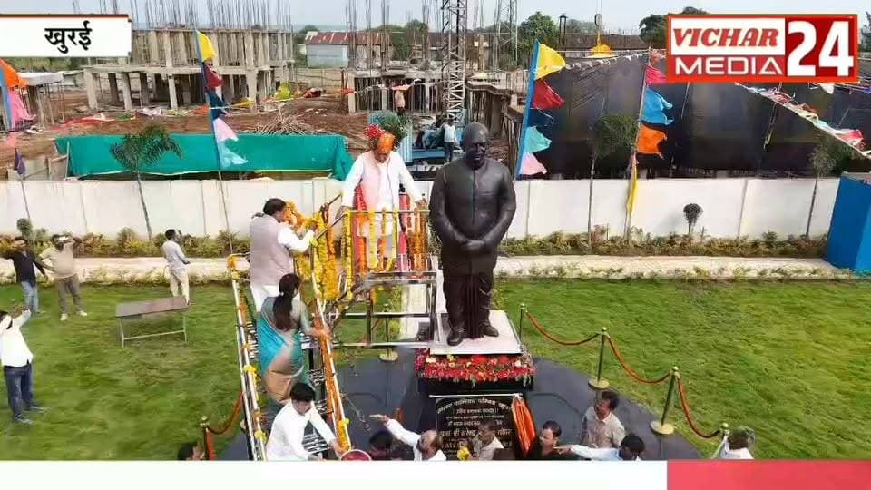 “एक विधान, एक प्रधान, एक निशान… शहर में राष्ट्रनायक को भव्य सम्मान!” #khurainews #narendrashinghtomar #syamaprasadmukherjee #gurutegbahadurji #shikhsamaj #nagarpalika #sansad #vidhayak