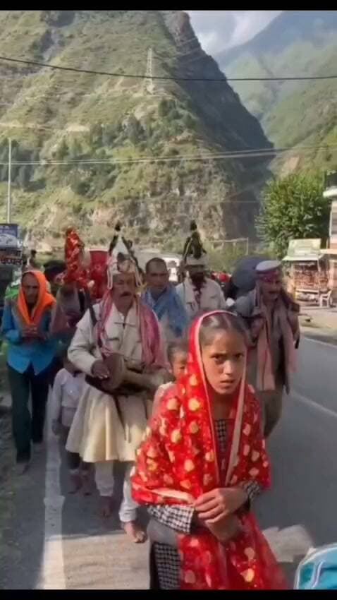 भद्रवाह और भोलेनाथ का अटूट रिश्ता, नंगे पांव कैलाश की ओर बढ़ते कदम 🔱