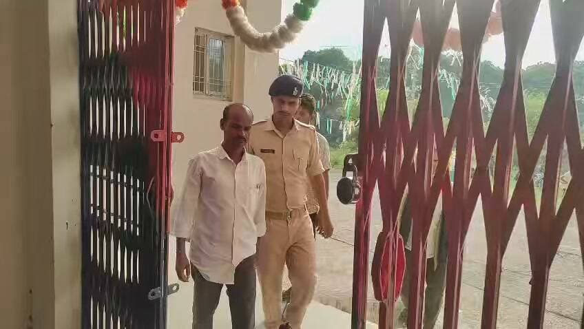 सातवी पास दुष्क/कर्मी डॉ गिरफ्तार पुलिस को मिली बड़ी सफलता