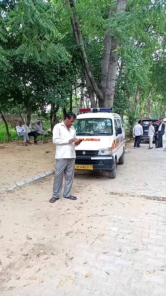 जिस घर में 9 महीने पहले गूंजी थी शादी की खुशियां, वहां अब मातम… टैंकर की टक्कर से युवक की दर्दनाक मौ@त.....
IMT चंदावली का मामला....