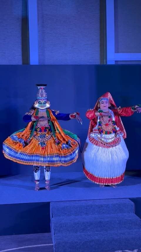 केरल घूमने वालों के लिए अच्छी खबर! 🌴
अहमदाबाद B2B मीट के जरिए नए हॉलिडे पैकेज और ऑफर्स पेश किए गए।
.
.
.
.
.
.
#KeralaTourism #KeralaTravel #GodsOwnCountry #TravelIndia #explorekerala
