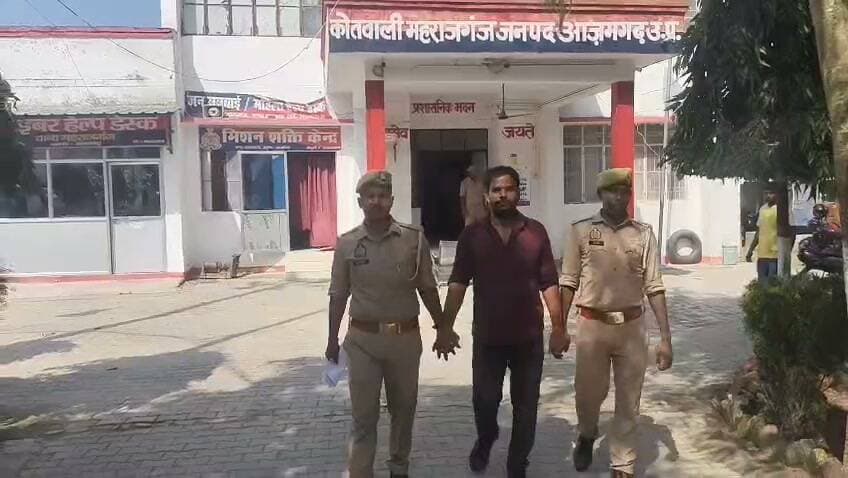 महिला और दो बच्चों के अपहरण के मुकदमे में वांछित आरोपी गिरफ्तार, महिला के बयान के आधार पर बढ़ाई गई थीं धाराएं, बाजार के पास से पुलिस ने दबोचा
आजमगढ़
https://abckhabar.in/?p=8268