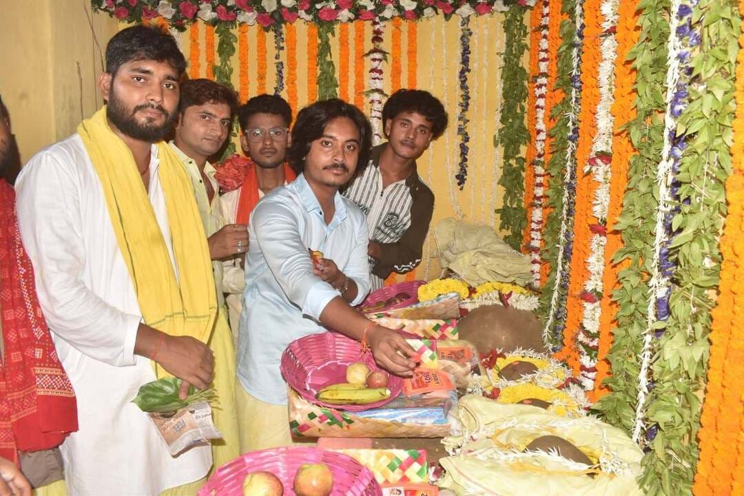 रामरेखा घाट पर गूंजा बाबा गणिनाथ का जयकारा, श्रद्धा और उल्लास के साथ संपन्न हुआ वार्षिक पूजा महोत्सव ..
खबर कमेंट बॉक्स में