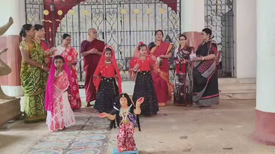 ভুবনডাঙ্গা আদি দুর্গা মন্দিরে ভাদু গানের আসর, পুরনো লোকসংস্কৃতিতে মুগ্ধ এলাকাবাসী!