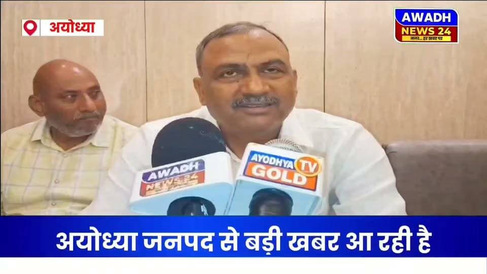 मैहर महोत्सव-2026 में खेल प्रतिभाओं को मिलेगा मंच
13 से 15 नवंबर तक होगा आयोजन, 13 नवंबर को गोसाईगंज विधानसभा के खिलाड़ियों के लिए कबड्डी, वॉलीबाल व एथलेटिक्स प्रतियोगिताएं
14 व 15 नवंबर को अंतर्राष्ट्रीय कुश्ती दंगल में देश विदेश के पहलवान दिखाएंगे दम,
अयोध्या। विगत वर्षों की भांति इस वर्ष भी 13 से 15 नवंबर तक मैहर महोत्सव-2026 का आयोजन किया जाएगा। महोत्सव में क्षेत्र की खेल प्रतिभाओं को हुनर दिखाने का अवसर मिलेगा। 13 नवंबर को गोसाईगंज विधानसभा क्षेत्र के निवासियों के लिए कबड्डी, वॉलीबाल और एथलेटिक्स प्रतियोगिताएं आयोजित की जाएंगी।एथलेटिक्स में 100 मीटर, 1600 मीटर दौड़, लॉन्ग जंप, हाई जंप, जैवलिन थ्रो, डिस्कस थ्रो और शॉटपुट प्रतियोगिताएं होंगी। प्रतियोगिता में शामिल होने के लिए खिलाड़ियों को आधार कार्ड के साथ पंजीकरण कराना होगा। प्रवेश पूरी तरह निशुल्क रहेगा। पंजीकरण सात सितंबर से 15 अक्टूबर तक किया जाएगा।
कबड्डी के लिए शोयब मलिक (9565283288), वॉलीबाल के लिए अशोक सिंह (9792323062) और एथलेटिक्स के लिए हिमांशु गुप्ता (7007507784) से संपर्क कर पंजीकरण कराया जा सकता है। एथलेटिक्स और कुश्ती को छोड़कर प्रत्येक खेल में एक गांव से केवल एक टीम प्रतिभाग कर सकेगी।वहीं, 14 और 15 नवंबर को अंतरराष्ट्रीय कुश्ती दंगल का आयोजन होगा, जिसमें किसी भी क्षेत्र के पहलवान भाग ले सकेंगे। प्रतियोगिता में शामिल सभी खिलाड़ियों को टी-शर्ट उपहार स्वरूप दी जाएगी। विजेता खिलाड़ियों को ट्रैकसूट, टी-शर्ट और मेडल देकर सम्मानित किया जाएगा।आयोजक समाजसेवी प्रमोद सिंह ने बताया कि महोत्सव का उद्देश्य क्षेत्र की खेल प्रतिभाओं को बेहतर मंच उपलब्ध कराना और युवाओं को खेलों के प्रति प्रोत्साहित करना है। अधिक जानकारी के लिए मोबाइल नंबर 7007953502 पर संपर्क किया जा सकता है।
#reelsviralシ #reelsviral #reelsvideo #viralpost #viralreelsシ #viralreelschallenge #viralreels #videosvirales #PostViral #program #foryou #fypシ #ayodhya