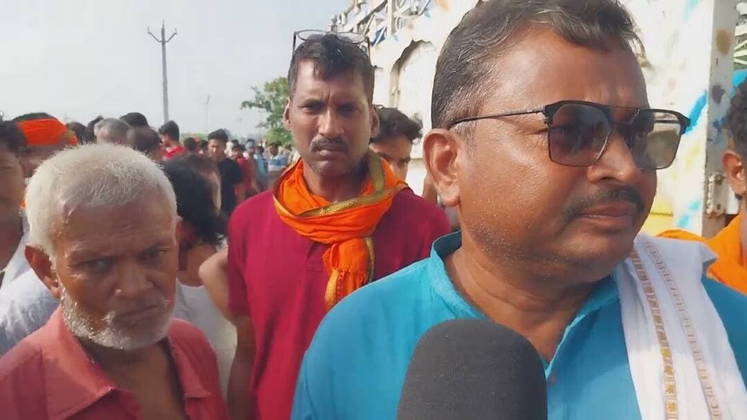 पुलिस की प्रारंभिक जांच में मृतक की पहचान अब तक नहीं हो सकी है। ब #breakingindia