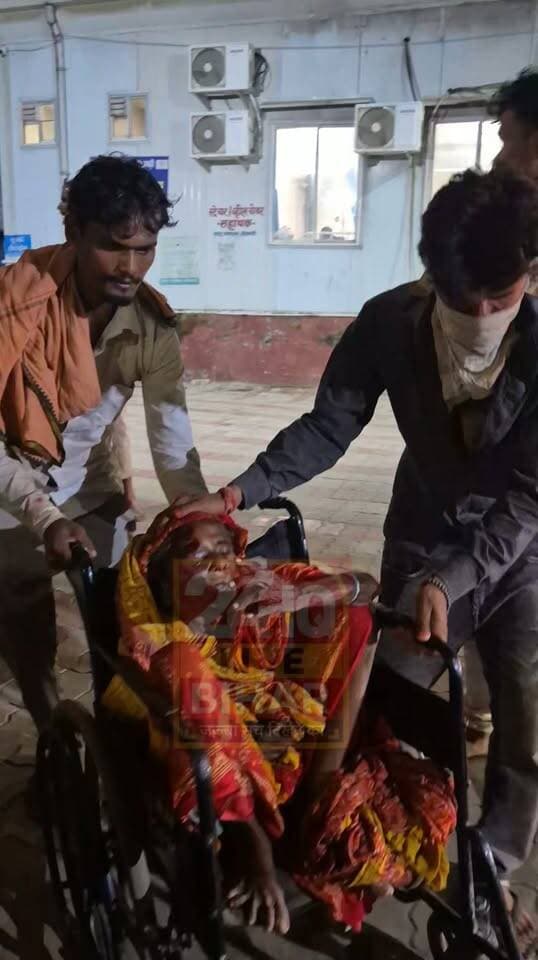 बिहार में स्वास्थ्य व्यवस्था का हाल: बिना ड्रेसर चल रहा काम: अनाड़ी हाथों से लग रहे टांके! 105 वर्ष की जख्मी वृद्धा तड़पती रही, सदर अस्पताल में नहीं मिला इलाज; गुस्से में परिजन ले गए निजी अस्पताल
#nepal #news #amnewsmona #viral #bujurg #emergencyexit #SAROJRAJA #darbhanga_mithila #sarojraja #todaynews #todaynews #nishant #NishantKumar #Nishantkumar