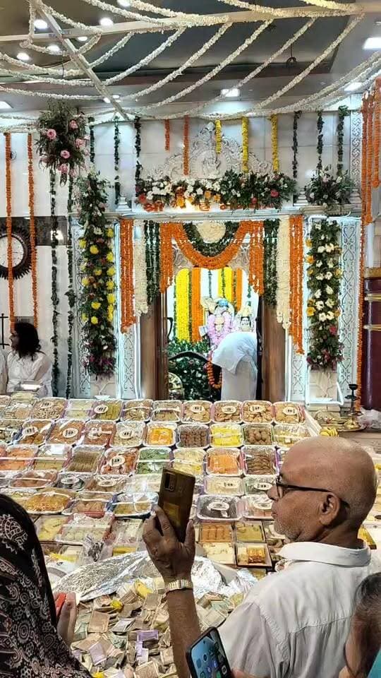 तीर्थ नगरी सोरों धरणीधर वाराह प्राकट्योत्सव लाइव दर्शन तीर्थ नगरी सोरों वराह मंदिर से।।
#VarahaAvatar #VarahJayanti #soron #live