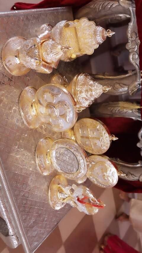 14 Swapna (Goods Dreams) Darshan by Mahaveer Swami Mother’s Trishala Mata
.
महावीर जन्म वाचन*
श्री जीरावला पार्श्वनाथ मंदिर न्यू नवरत्न कॉम्प्लेक्स, उदयपुर*
.
Do follow @mewar_tirth
.#jainism #jain #udaipur #aadinath #mewar_tirth