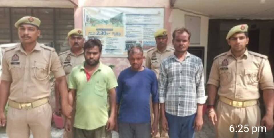 थाना आरसी मिशन 3 वारंटी गिरफ्तार पुलिस ने भेज दिया जेल मोहल्ला तहबरगंज शाहजहांपुर उत्तर प्रदेश
