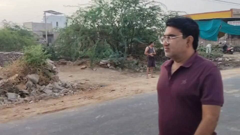 #भोपालगढ़ नगरपालिका मतगणना को लेकर पुलिस पास वाले को दे रही मतगणना के लिए प्रवेश,सीओ गुलाबाराम, सीआई राजुराम बामनिया,लाखाराम जाखड़ व पुलिस जुटी व्यवस्था में !!👍👌💐
