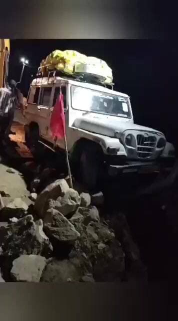 देवभूमि मानस समाचार- घाट–पिथौरागढ़ मार्ग पर कल रात्रि टला बड़ा हादसा।