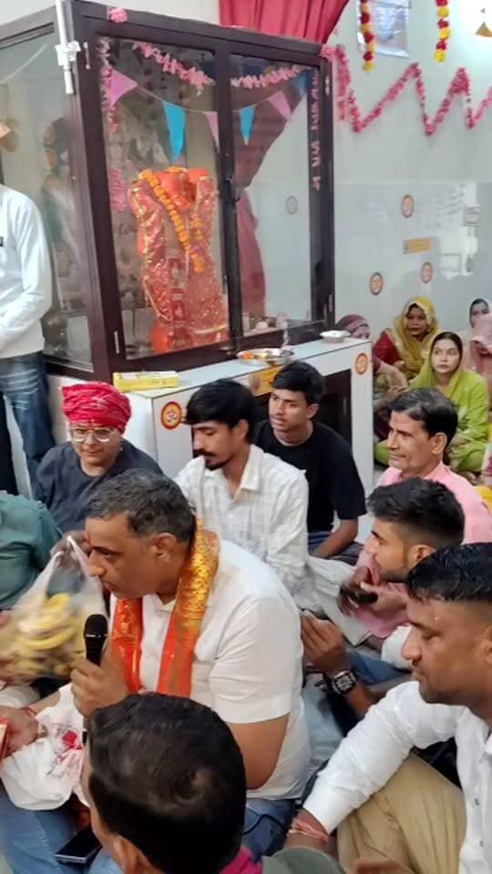 श्री लखन नंबरदार जी अध्यक्ष अखिल भारतीय ब्राह्मण महासंघ हिंदू सेवा की तरफ से आज हरी नगर मंदिर में गणपति जी की मूर्ति की स्थापना की गई देखे लाइव,,,