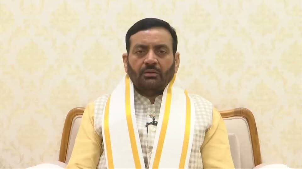 मुख्यमंत्री नायब सिंह सैनी ने गणेश चतुर्थी की दी शुभकामनाएँ
हरतालिका तीज और हिंदी दिवस की भी मुख्यमंत्री ने दी बधाई
भगवान श्री गणेश सभी के जीवन से बाधाए दूर करें तथा सुख, समृद्धि और सफलता प्रदान करें- मुख्यमंत्री
माता पार्वती और भगवान शिव की कृपा से प्रत्येक परिवार में प्रेम, सौहार्द और खुशहाली बनी रहे- मुख्यमंत्री
हिंदी भाषा हमारी संस्कृति, हमारे संस्कार और हमारी राष्ट्रीय चेतना की सशक्त अभिव्यक्ति - मुख्यमंत्री
