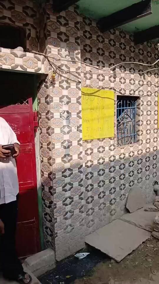 खाने-पीने के दौरान गिरने की चर्चा…
गाजीपुर की उड़िया कॉलोनी में कमरे के अंदर पहुंची पुलिस
#police
#PoliceInvestigation
#voiceoffaridabad
#Voiceoffreedom