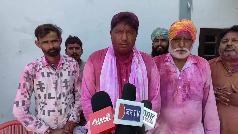 कांग्रेस प्रत्याशी संतोष की जीत पर तेजेन्द्र बनावत ने वार्ड वासियों को दी बधाई