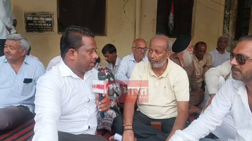 रुड़की में ADB प्रोजेक्ट से जनता परेशान, कांग्रेस ने नगर निगम जल संस्थान को घेरा,दिया धरना...