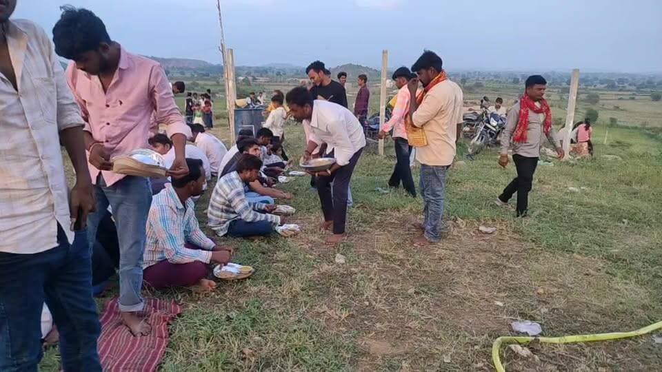 गणेश चतुर्थी पर डूंगरी वाले गणेश जी मंदिर, छावा की बगीची पर हुआ भंडारा