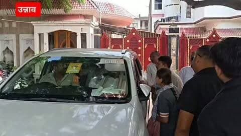 अखिलेश यादव के PDA में PD का मतलब पंडित वाले बयान पर भगवंतनगर नगर विधायक आशुतोष शुक्ला ने किया पलटवार कहा ब्राह्मण समाज बुद्धिजीवी है समाजवादी पार्टी में नहीं जाएगा मोती और योगी जी के हाथों को ब्राह्मण समाज मजबूत करेगा।