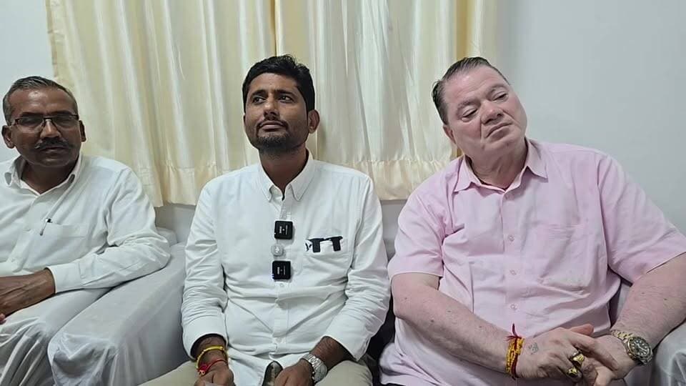 करारी हार के बाद जिला कांग्रेस कमेटी की प्रेस कॉन्फ्रेंस...
Laxman Singh Godara