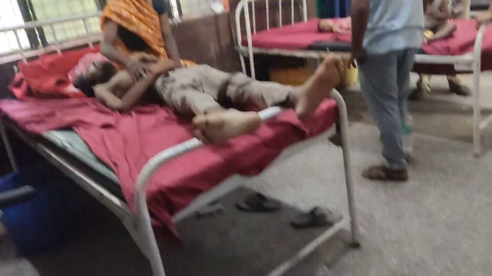 चित्रकूट जिले के पहाड़ी ब्लॉक के ओरा गांव निवासी बीमारी के चलते हुए मृत्यु, पुलिस को सूचना दी गई है अग्रिम कार्रवाई की जाएगी,परिजनों का रो-रोकर बुरा हाल