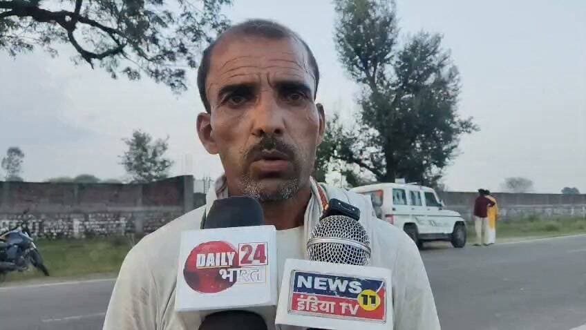 चित्रकूट से इस वक्त की बड़ी खबर सामने आ रही है।
पहाड़ी थाना क्षेत्र के अशोह गांव में हुए भीषण विस्फोट के मामले में 5 घंटे से ज्यादा का समय बीत चुका है, लेकिन पुलिस के सामने अभी भी सबसे बड़ा सवाल यही है कि आखिर विस्फोट करने वाला व्यक्ति कौन था और मौके से मिले शव अथवा मानव अंग किसके हैं।
घटना के बाद से पुलिस लगातार मौके पर जांच-पड़ताल और तलाश में जुटी हुई है, लेकिन अभी तक मृतक की पहचान को लेकर कोई ठोस जानकारी सामने नहीं आई है।
मौके पर करीब चार थानों की पुलिस फोर्स तैनात है। इसके साथ ही चित्रकूट पुलिस अधीक्षक अरुण कुमार सिंह, अपर पुलिस अधीक्षक और सीओ राजापुर सहित पुलिस के वरिष्ठ अधिकारी घटनास्थल पर मौजूद हैं।
विस्फोट इतना भीषण था कि जमीन में बड़ा गड्ढा बन गया और आसपास के क्षेत्र में भी हड़कंप मच गया। मौके से मानव अंग मिलने के बाद पुलिस के सामने यह चुनौती और बढ़ गई है कि आखिर यह घटना कैसे हुई और इसमें शामिल व्यक्ति कौन था।
फिलहाल पुलिस की जांच जारी है और घटनास्थल को सुरक्षित रखते हुए हर पहलू से जांच की जा रही है।
अब सबसे बड़ा सवाल यही है—आखिर वह व्यक्ति कौन था, जिसने यहां विस्फोट किया और मौके पर उसकी मौत कैसे हुई?
पुलिस की जांच और विशेषज्ञ टीमों की रिपोर्ट के बाद ही पूरे मामले से पर्दा उठने की उम्मीद है।