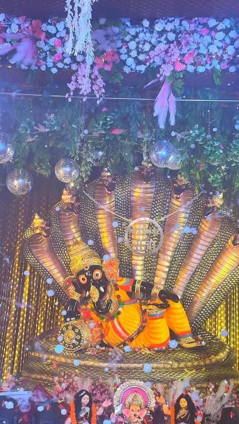 गणपति बप्पा मोरया 😍🕉️
Follow @my_world_prayagraj
#ganeshutsav #ganeshchaturthi #ganeshotsav #ganesha #ganeshfestival