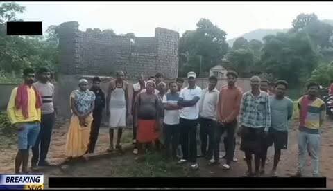 हर घर नल से नल की राशि का ठेकेदार ने किया बंदरबाट,ग्रामवासी आज भी तरस रहे पानी को.