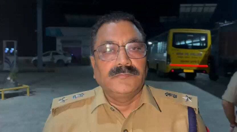 पुलिस अधीक्षक मऊ कमलेश बहादुर