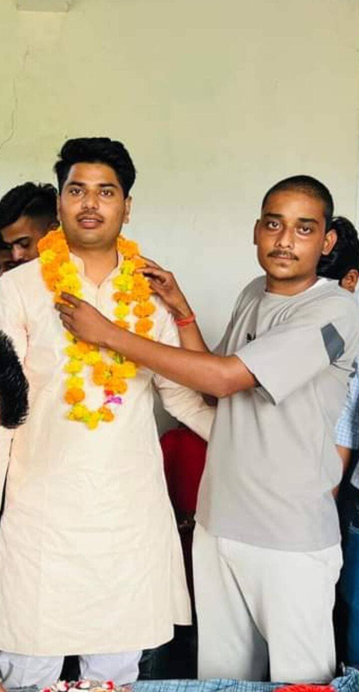 प्रिय भाई साहब सिंह रावत जिलाध्यक्ष जी को जन्मदिवस कि अनंत शुभकामनाएं एवं बहुत बहुत बधाई 🎉🎉🎉 बागीचा सरकार कृपा बनाए रखें 🎉🎉
