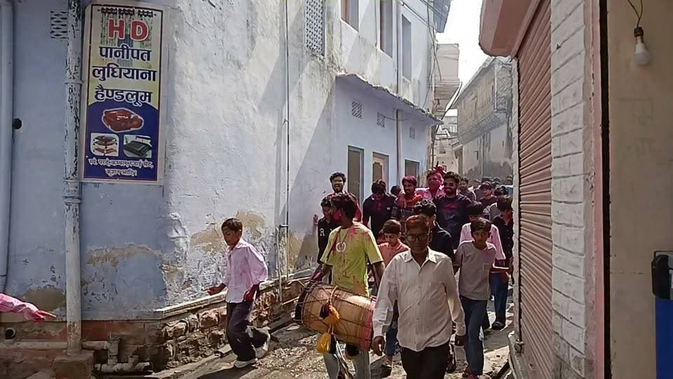 वार्ड नंबर 16 में कांग्रेस प्रत्याशी सोसीना बानो की जीत पर जश्न का माहौल #live #viral #didwana