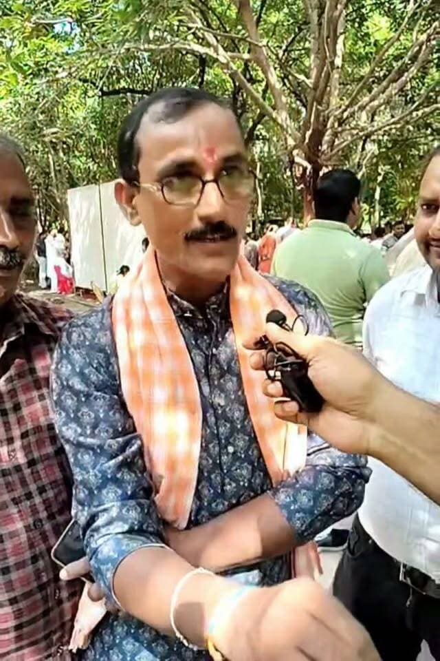 बलिया से मऊ सवर्णों के आंदोलन में पहुँचे एक साथी ने केंद्र सरकार को भोजपुरी में संदेश दिया सुने!!!