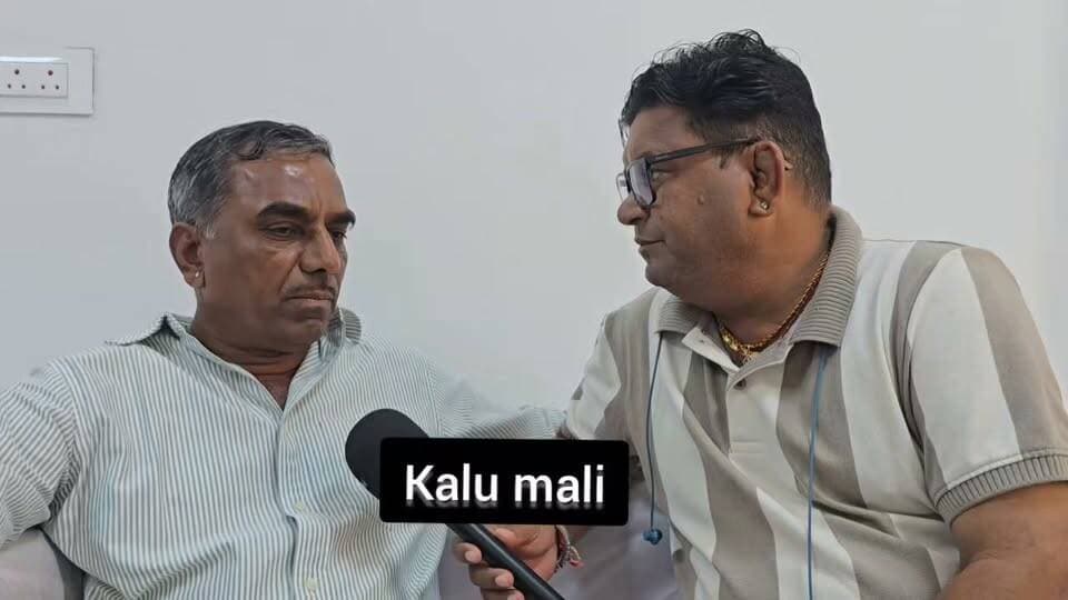 कांग्रेस पार्टी को पूर्व विधायक मेवाराम जैन ने हराया...कांग्रेस नेता रिड़मल सिंह दांता।
Mewaram Jain Laxman Singh Godara Harish Chaudhary Ummeda Ram Beniwal Govind Singh Dotasra Ashok Gehlot