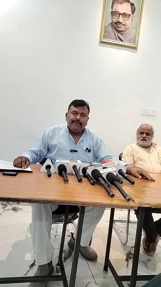 रीवा सेमरिया विधायक अभय मिश्रा पर , BJP नेता का तीखा हमला
#HARITPRAWAH #BJPNEWS #semriya