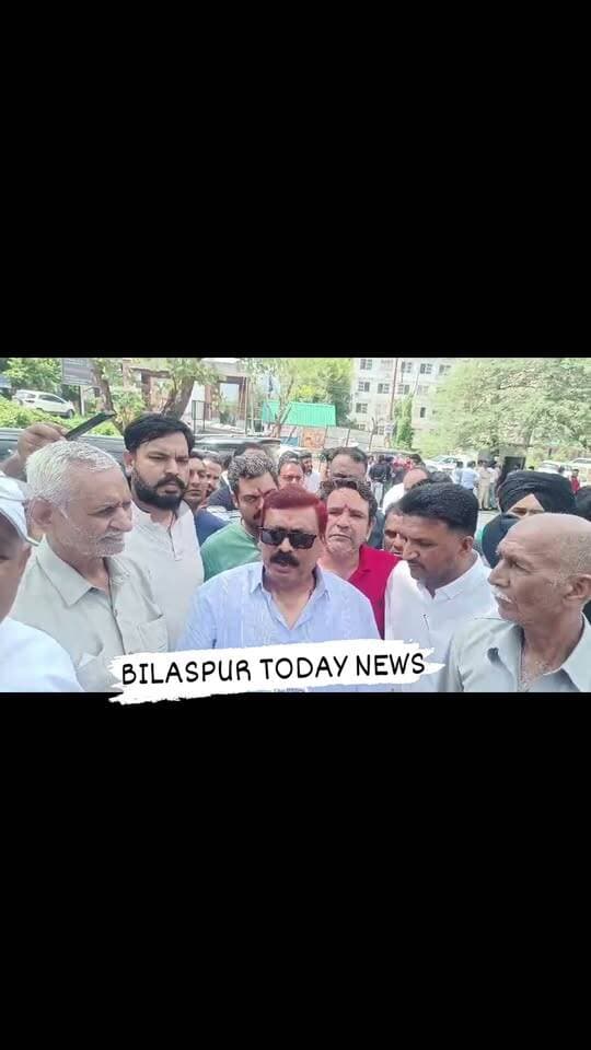माता श्री नैना देवी जी का पुजारी वर्ग एवं विभिन्न सामाजिक संगठनों के पदाधिकारी आए एसडीएम श्री नैना देवी धर्मपाल चौधरी के पक्ष में।