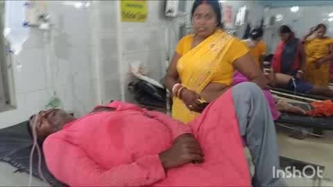खगड़िया: मानसी के चुकती ढाला के पास अज्ञात वाहन की ठोकर से दंपती घायल