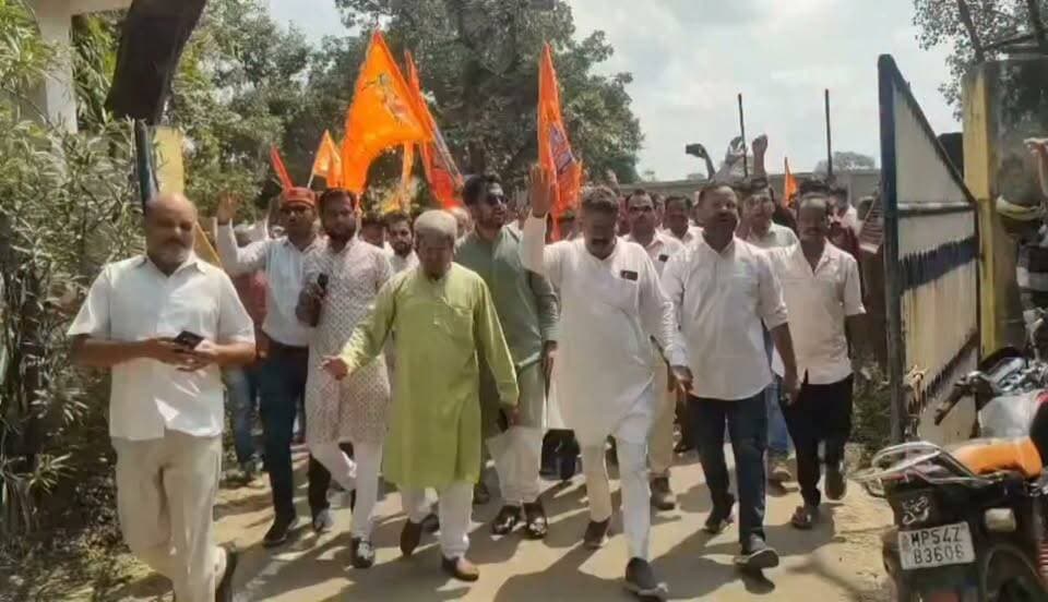 UGC बिल के विरोध उमरिया में बड़ा प्रदर्शन #UGC.#KarniSenaJilaumriya. #collectorumriya #protest