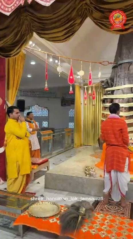 *दिनांक 15/09/26 दिन मंगलवार आज के संध्या कालीन आरती दर्शन!* *जय श्री राम जय हनुमान 🌸🙇🏼🚩*