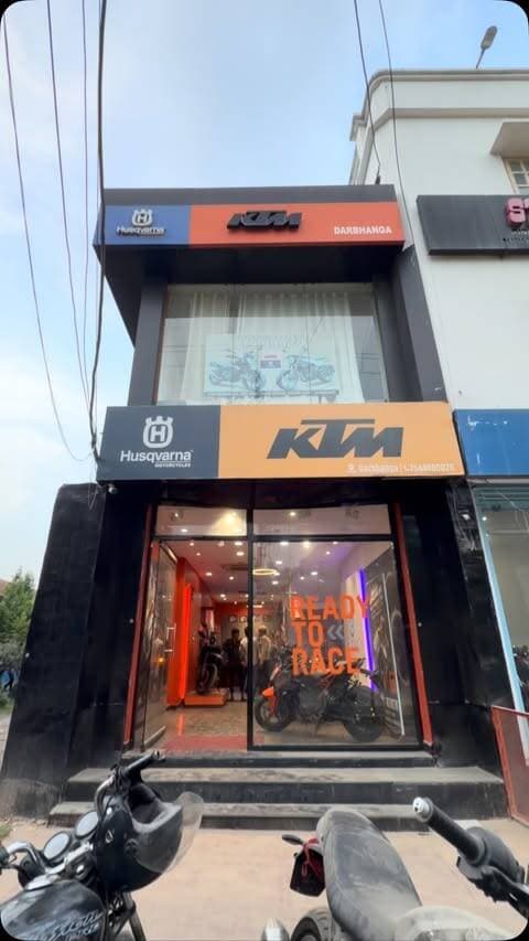 🏍️🔥 READY TO RACE?
Power, Performance & Attitude — sab kuch ek jagah! 🧡
KTM ki bikes ka thrill ab aapke city mein. ⚡
Agar bike mein chahiye style + performance + racing DNA, then you know where to go! 🏁
📍 Visit KTM Showroom
🧡 KTM — READY TO RACE
#KTM #KTMBikes #ReadyToRace #KTMIndia #KTM390 KTM250 KTM160 BikeLovers BikerLife RiderLife Motorcycle BikeReels KTMReels RacingDNA PerformanceBike BiharBikers DarbhangaBikers Darbhanga