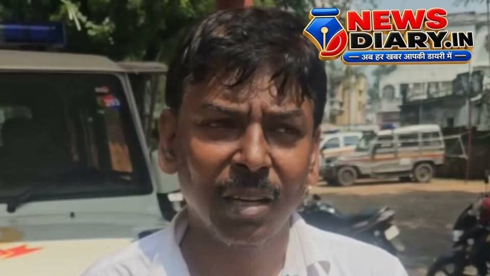 वृन्दाहा वॉटरफॉल में बीते बुधवार 9/9/26 से लापता सागर का आज सात दिन बीत गये, लेकिन कोई सुराख नहीं हाथ लगा, NDRF की टीम भी लौटी।
इधर तिलैया पुलिस द्वारा दोबारा पूछताछ के लिए थाने पर बुलाए गए कोचिंग संचालक ने कहा कि सागर को पानी में डूबते किसी ने नहीं देखा। फोटो खिंचाने के दौरान अचानक से लापता हो गया था सागर। आखिर कहाँ गया सागर...पुलिस मामले की कर रही है जांच👇